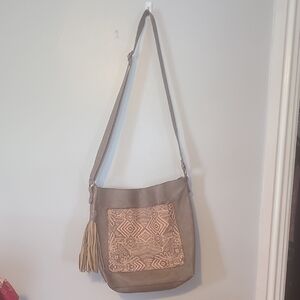 Maurices Crossbody Shoulder Bag Beige Adjustable Straps Large Boho Style Design